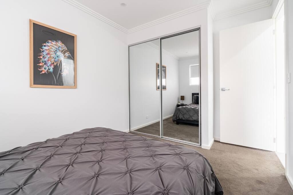 Neat 4 Bedroom In Catherine Fields Narellan Екстериор снимка